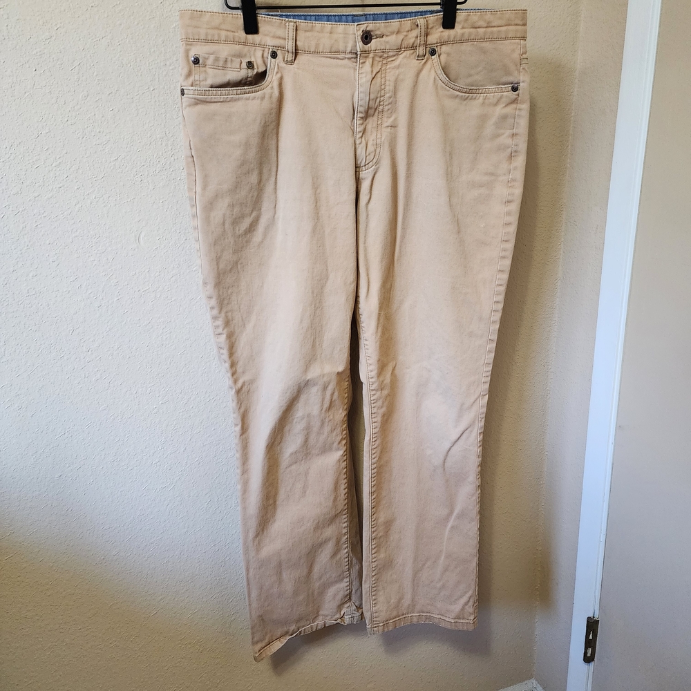 Men's L.L. Bean Standard Fit Khaki Pants